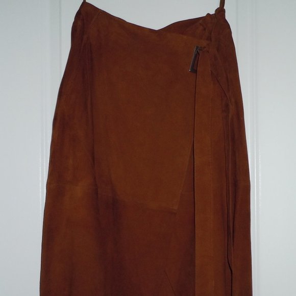 White House Black Market Brown Leather Wrap Skirt Size 0 NWT $375